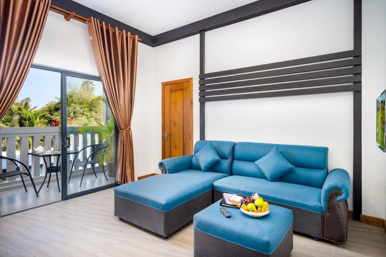 Reveal Angkor Hotel Ciudad de Siem Riep Exterior foto